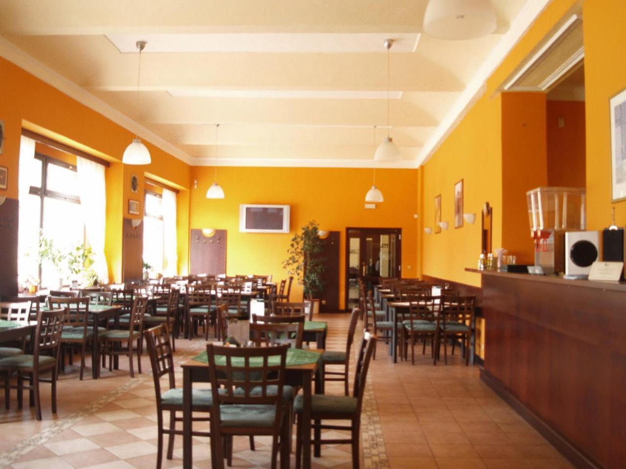 Parkhotel Terezin Buitenkant foto